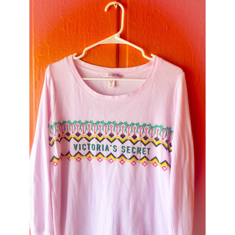 Victoria’s Secret | Long Sleeves Tee